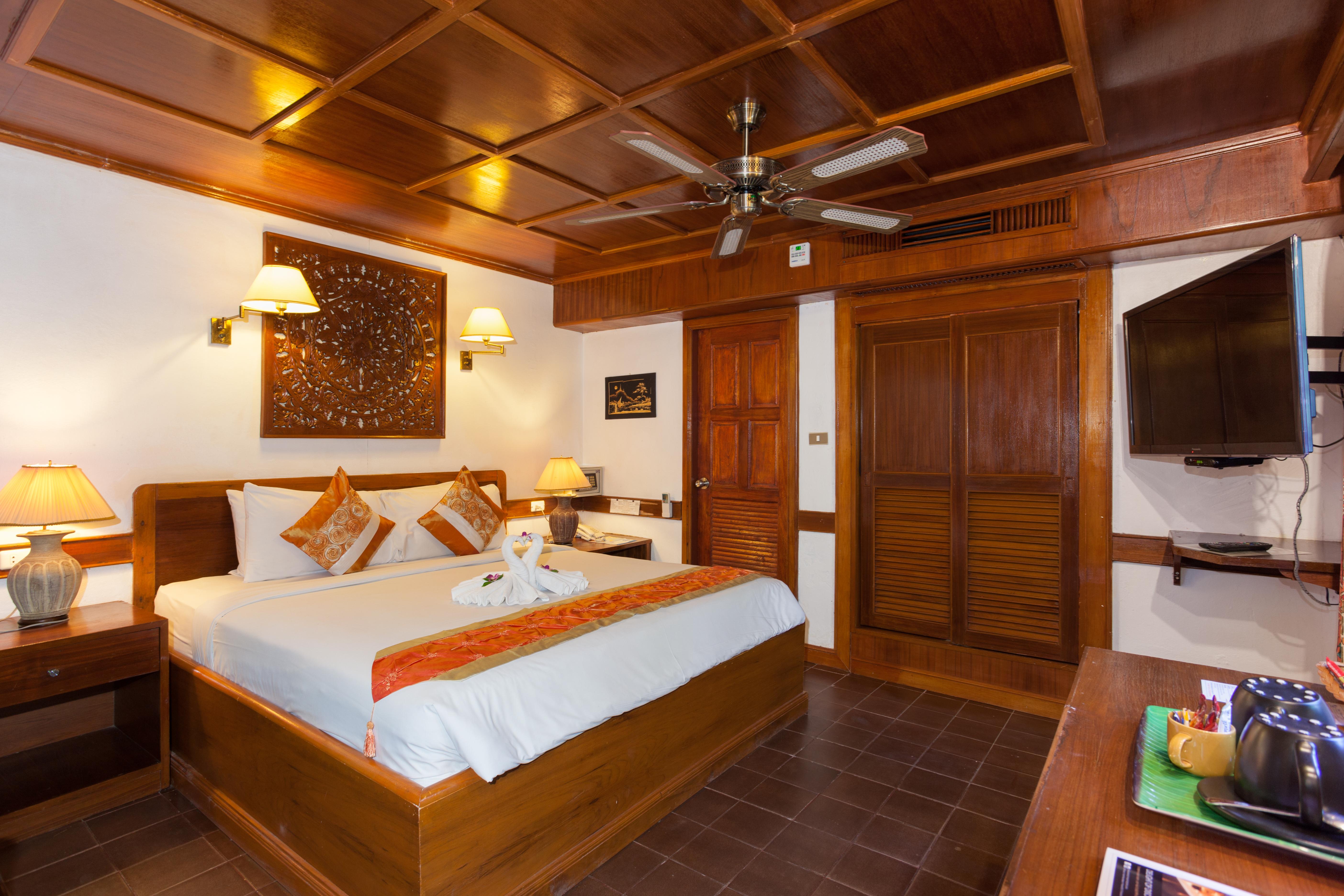 Tropica Bungalow Beach Hotel Patong Dış mekan fotoğraf