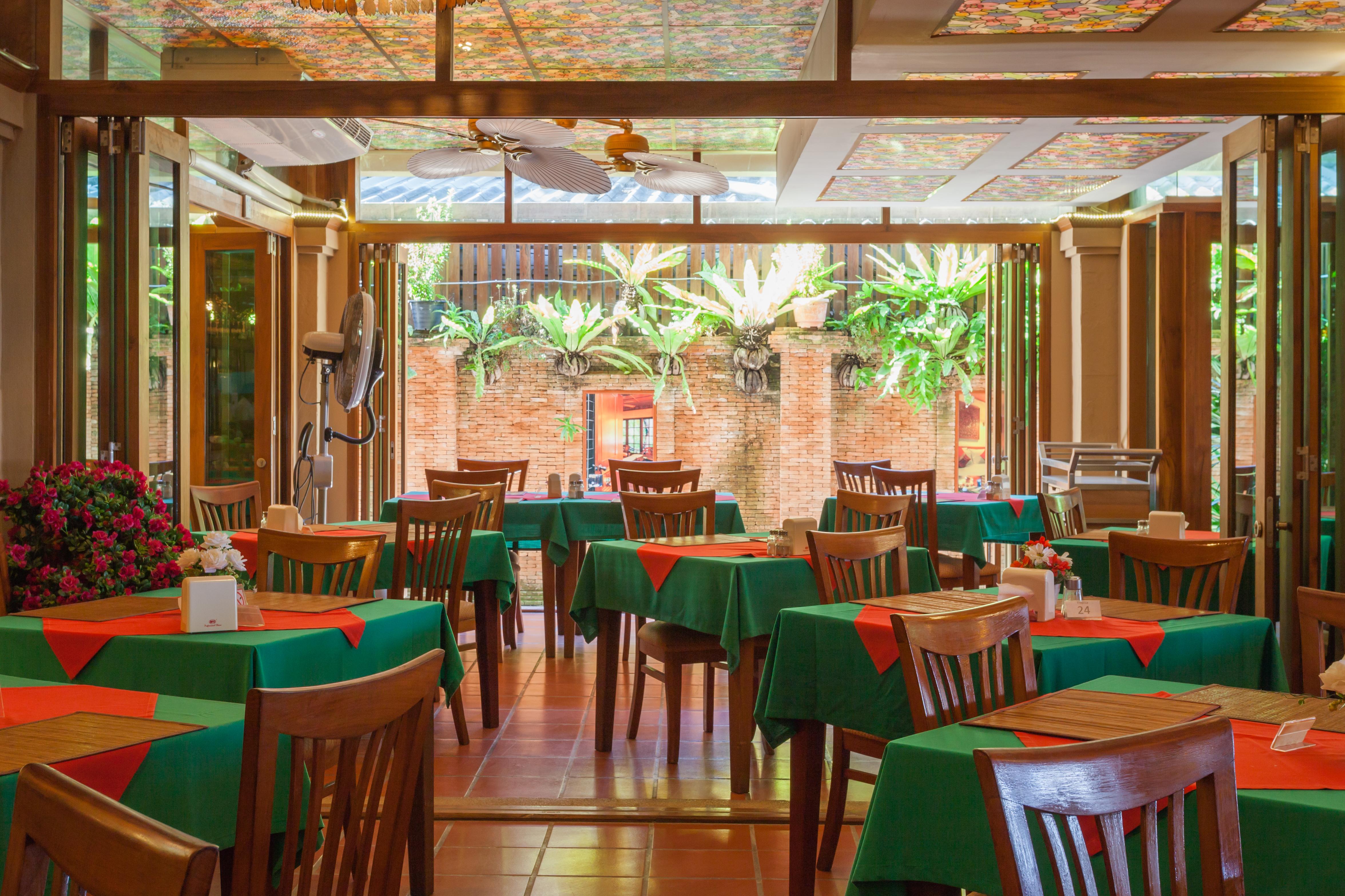 Tropica Bungalow Beach Hotel Patong Dış mekan fotoğraf