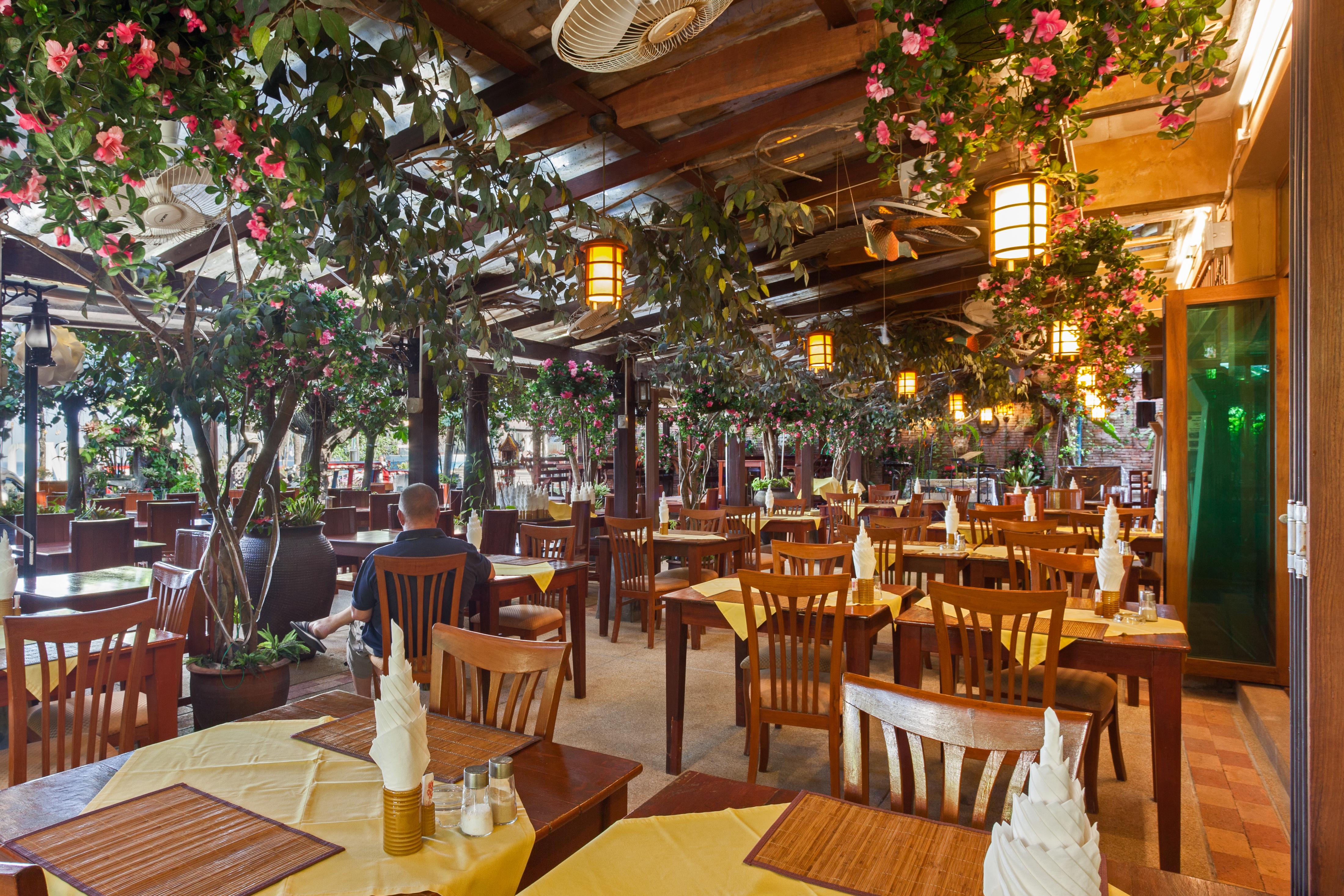 Tropica Bungalow Beach Hotel Patong Dış mekan fotoğraf