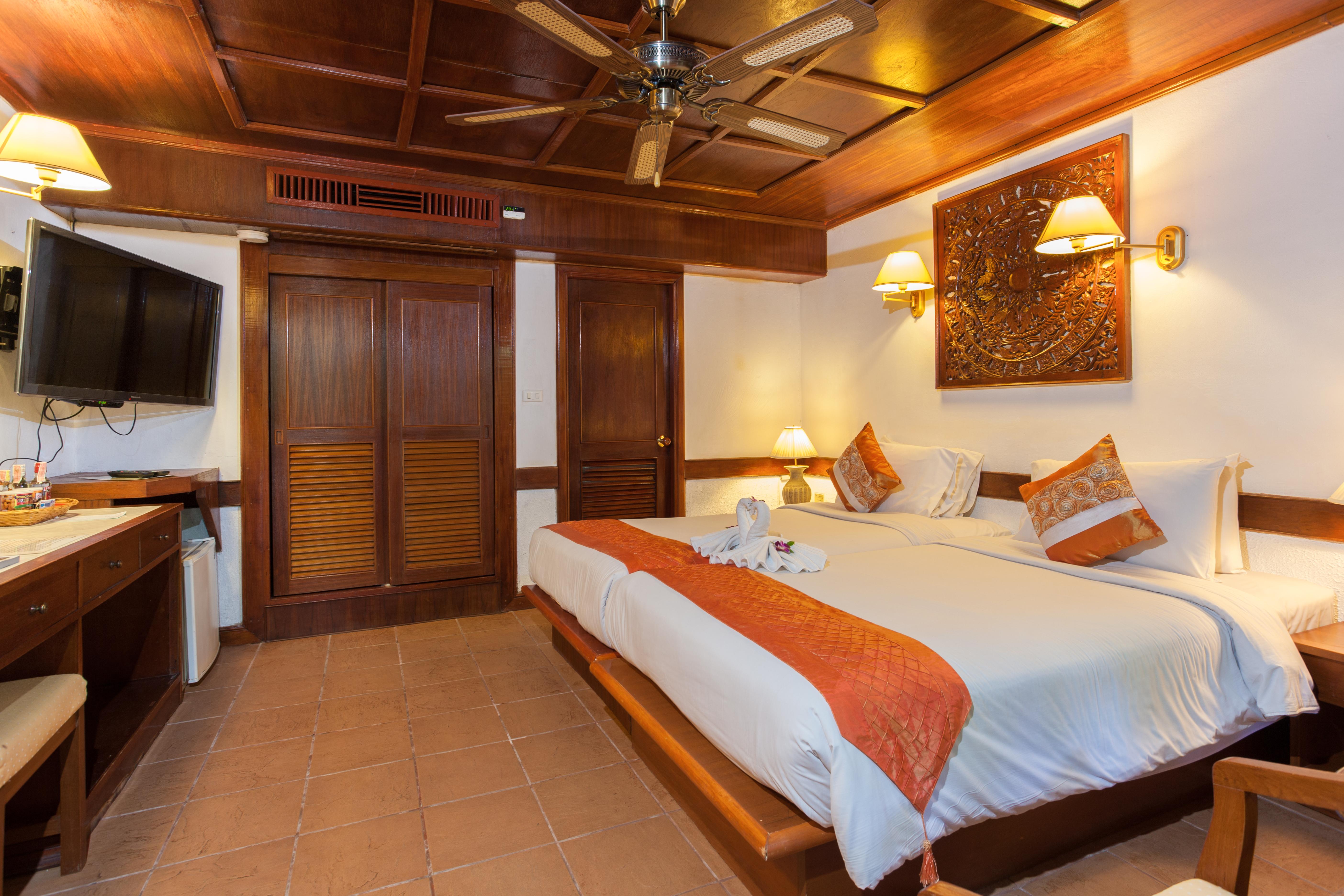 Tropica Bungalow Beach Hotel Patong Dış mekan fotoğraf