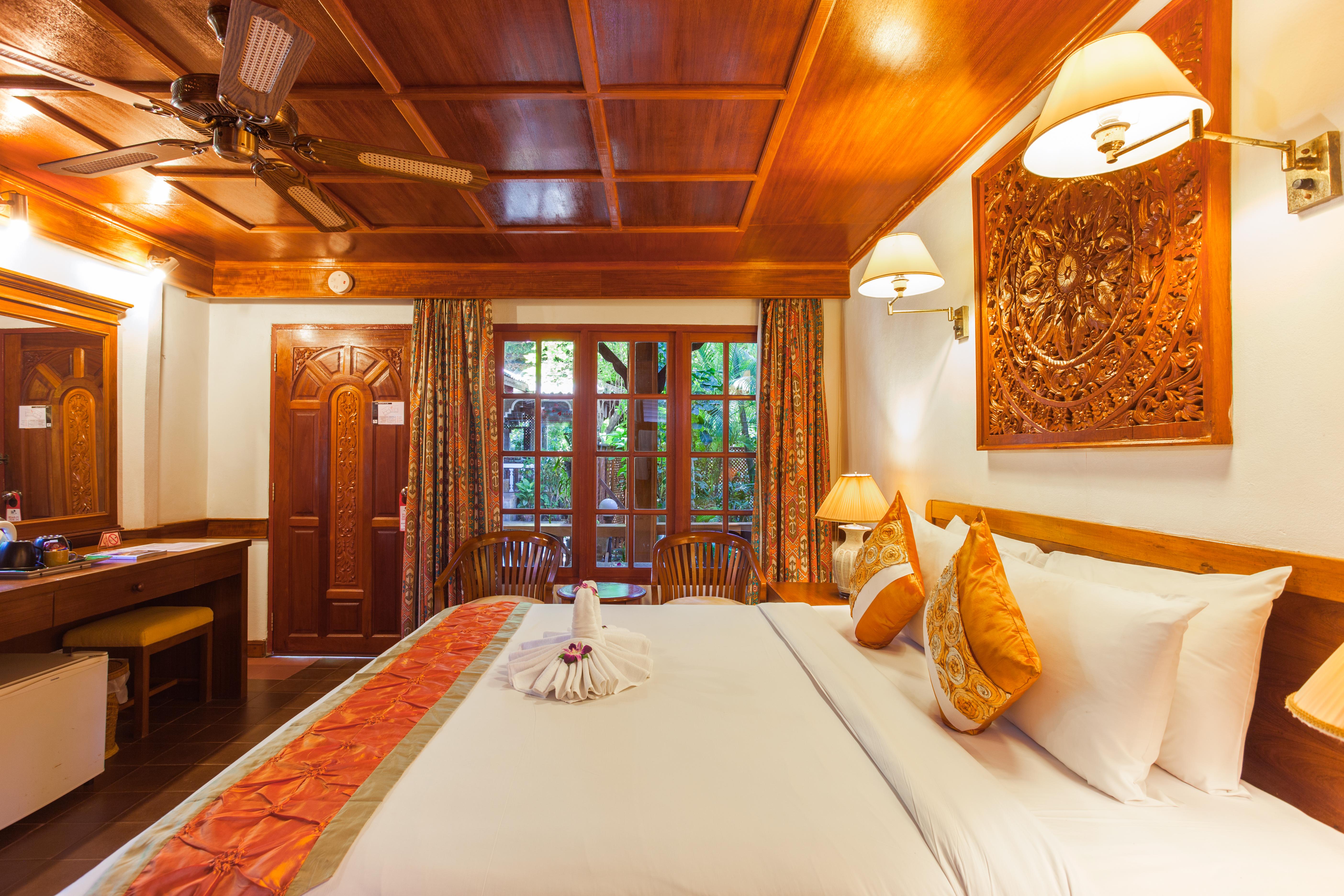 Tropica Bungalow Beach Hotel Patong Dış mekan fotoğraf